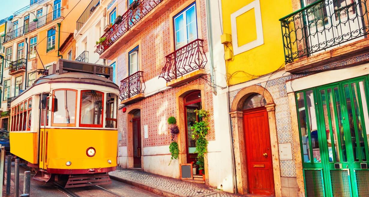 Fly & Drive Portugal: van Porto naar Lissabon - PortugalLissabon - Amsterdam